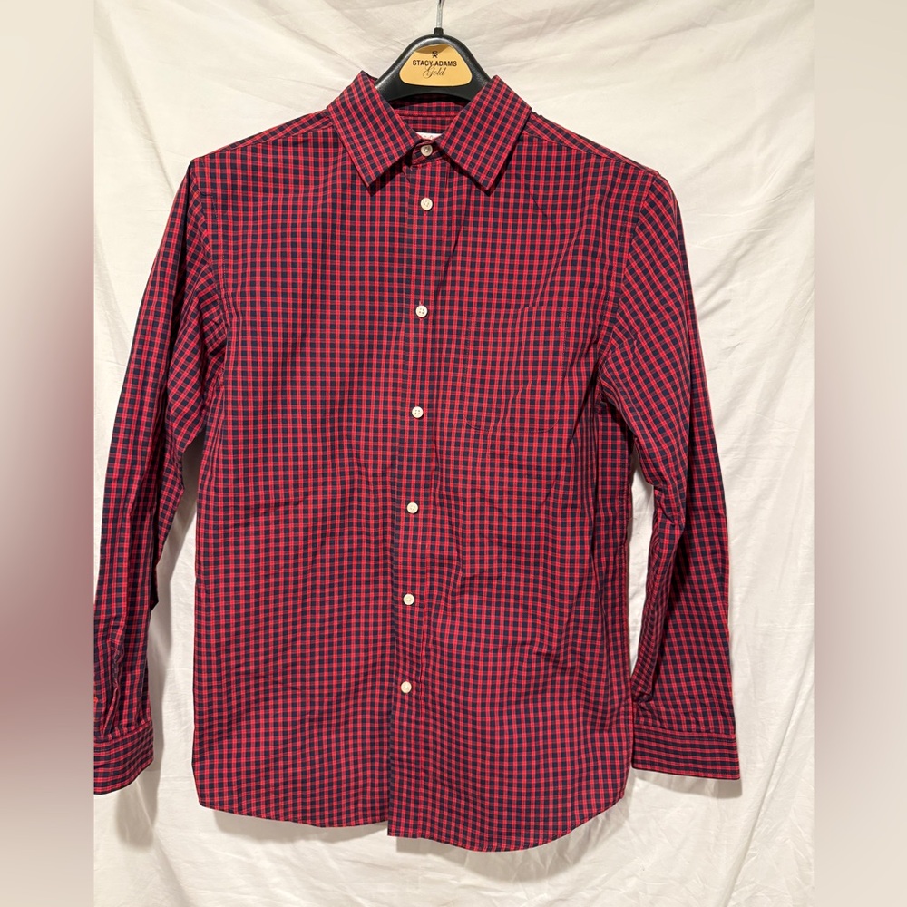 Cat & Jack Boy’s Size 16/XL Red and Blue Plaid Shirt